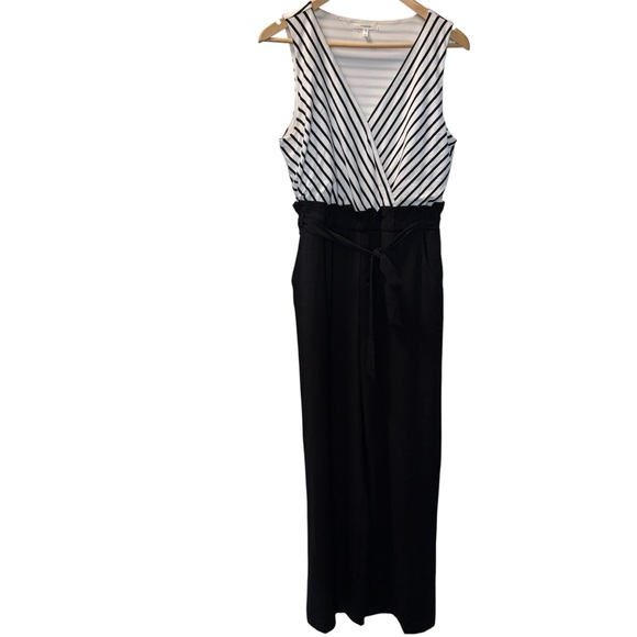 Maurices Black White Jumpsuit Sleeveless Stripe Business Casual VNeck Officewear - Picture 1 of 6